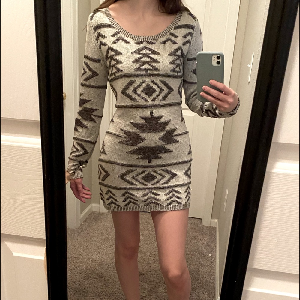 Patterned knit sweater dress size S
